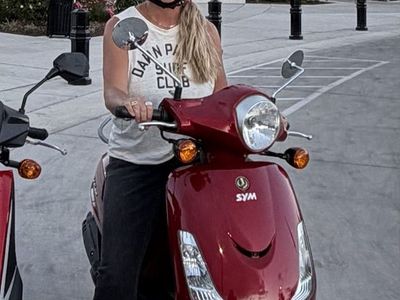 2012 SYM Fiddle II 125cc Scooter - Red, Low Miles (2,850), Recently Serviced