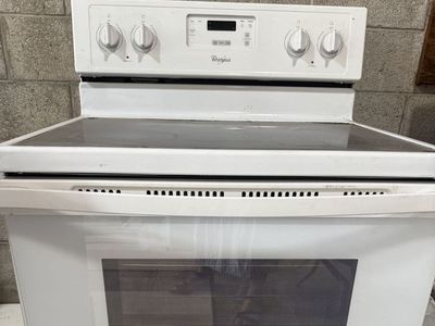 13 appliances! Ovens, microwaves, refrigerators, freezer chest and washer and dryer,