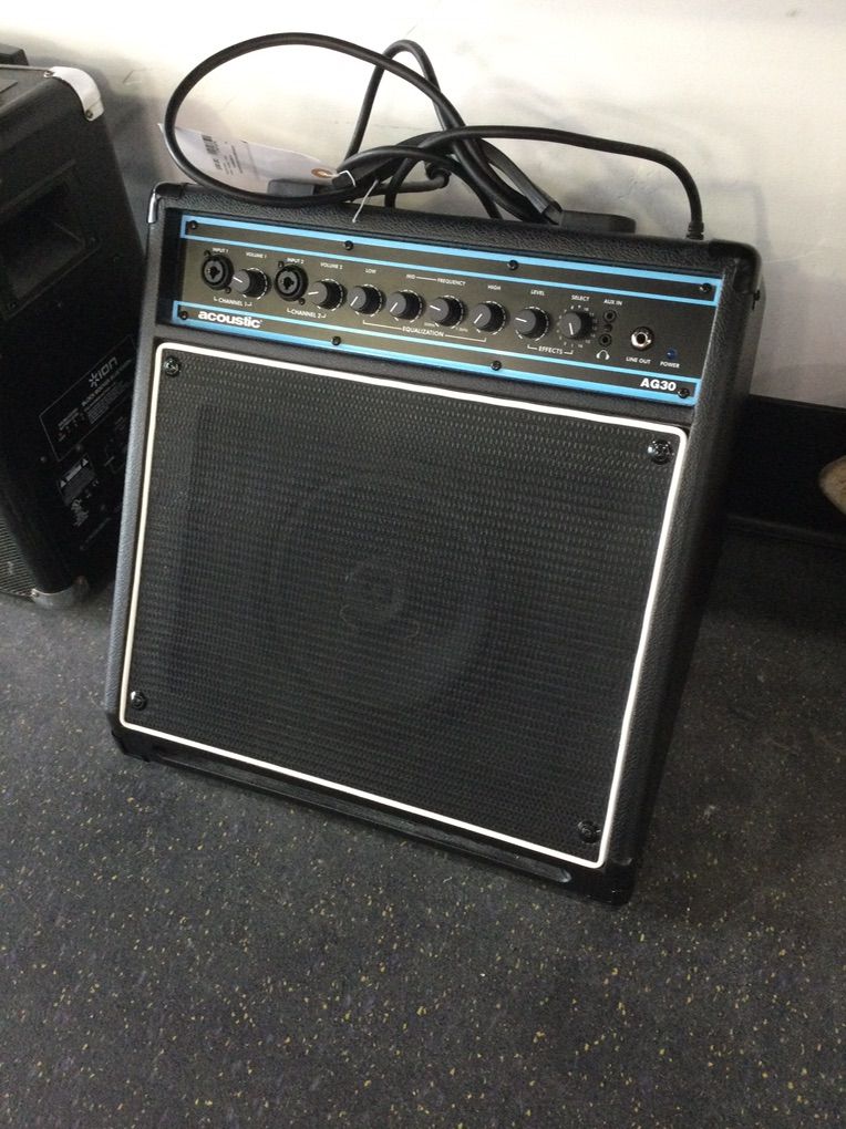 Acoustic AG30 Amplifier    #E75013976