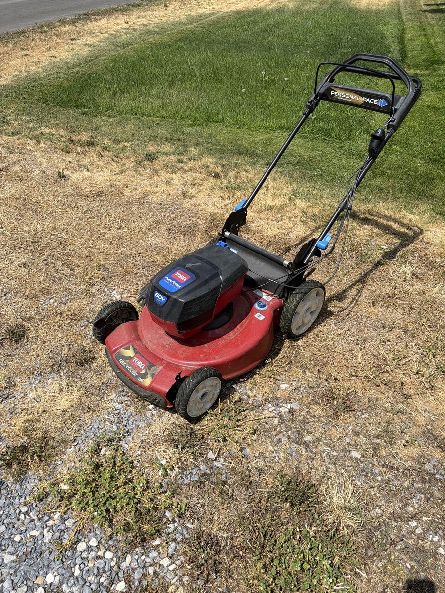 Toro Recycler 22" Personal Pace 60V Cordless Electric Lawn Mower (Used)