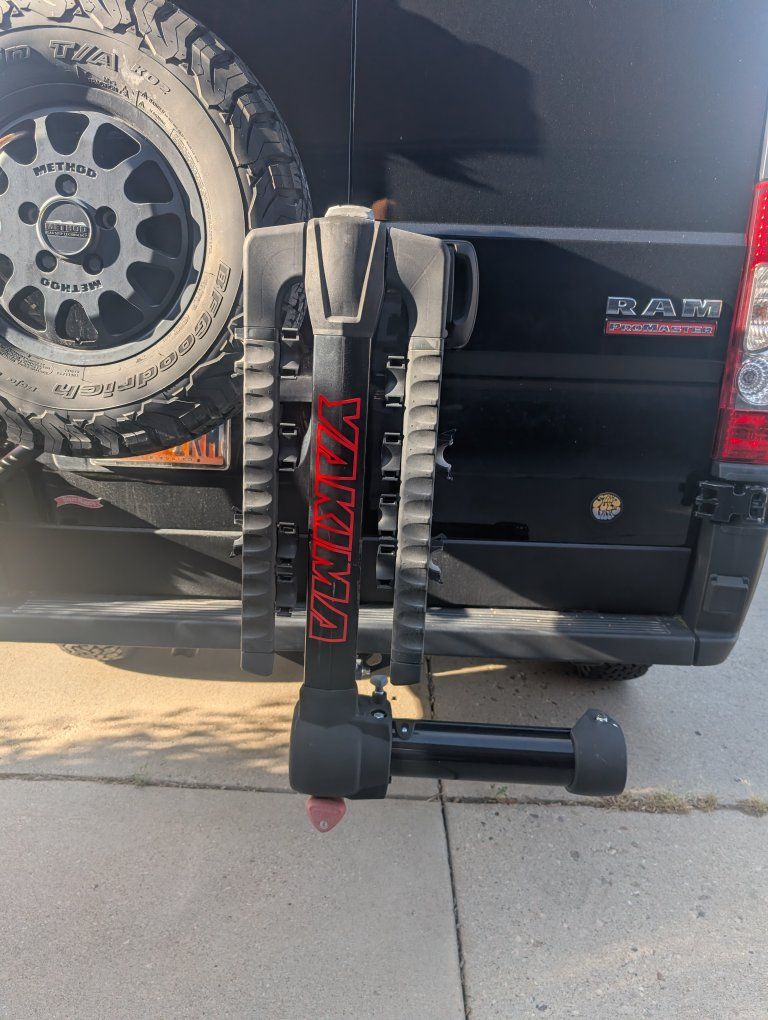 Yakima FullSwing Swing-Away Hitch Rack