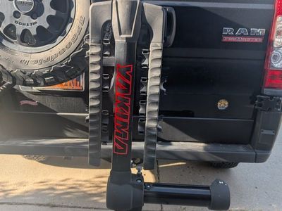 Yakima FullSwing Swing-Away Hitch Rack