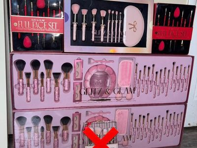 Glitz & Glam Rhinestone Makeup Brush Sets