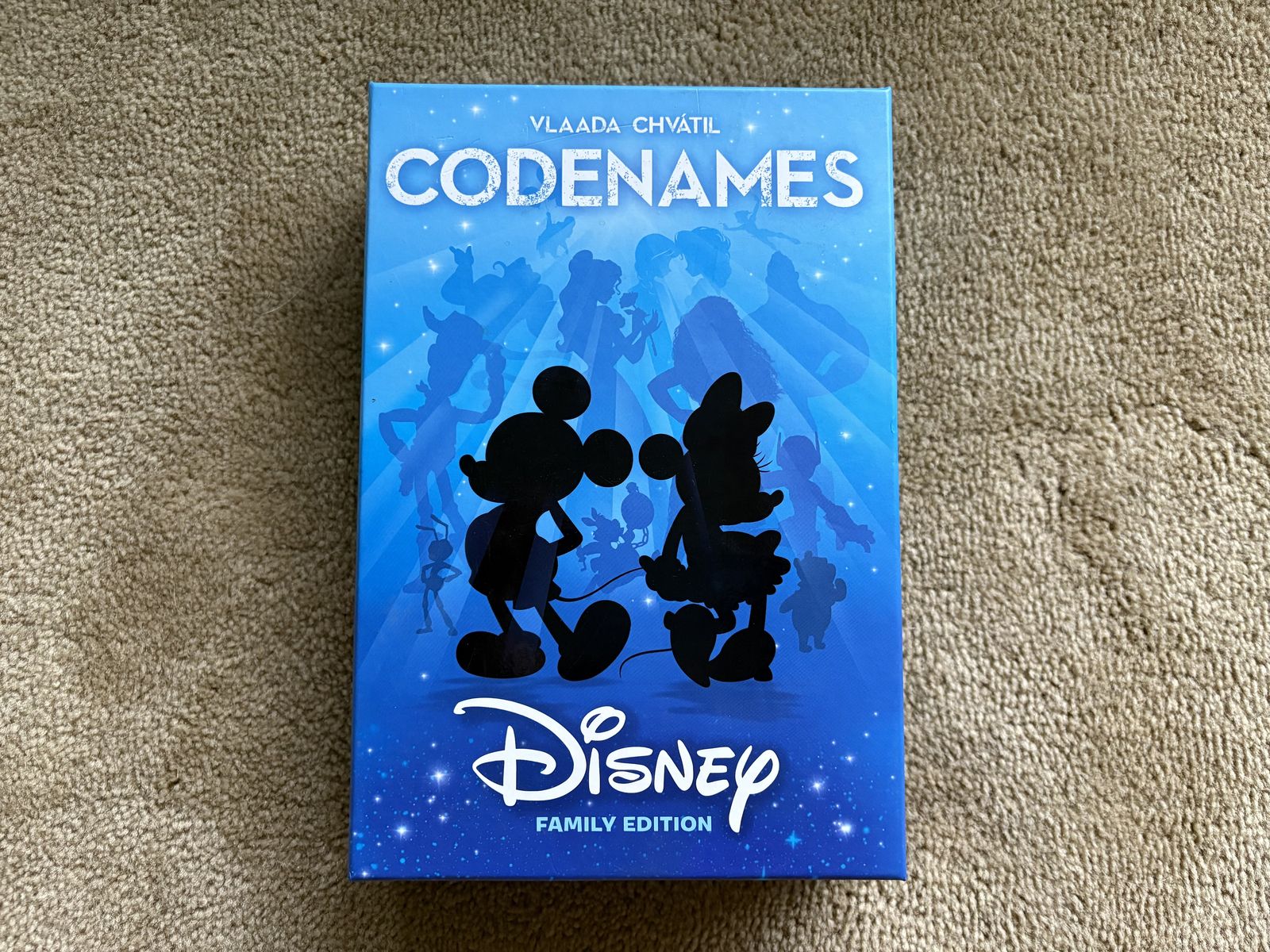 NEW Codenames: Disney Family Edition