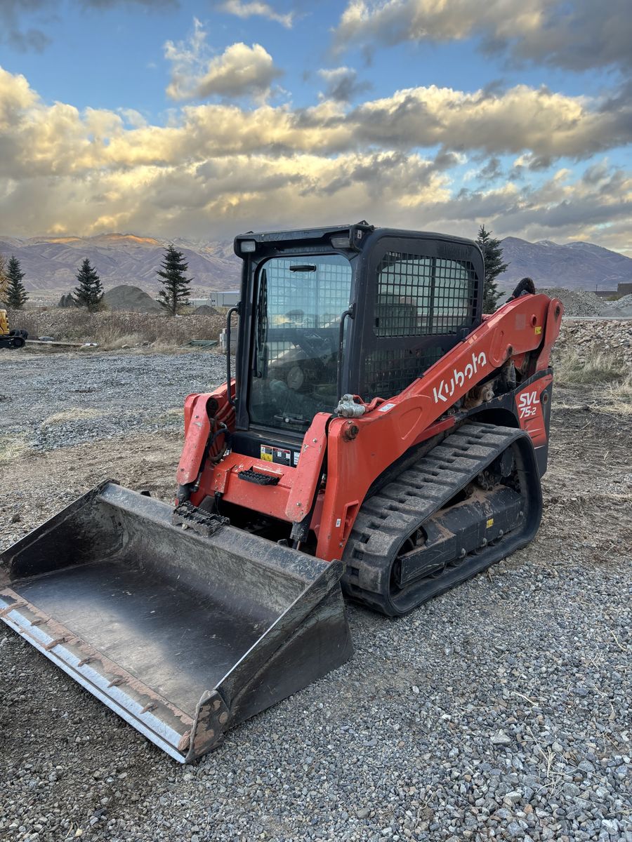 2022 Kubota Svl75-2  - 1200 hours