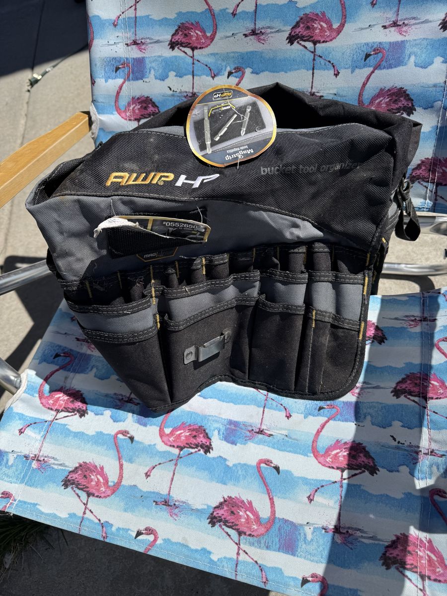 Free in Garland tool bucket insert