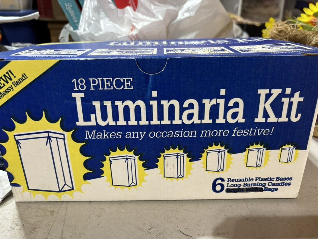18 Piece Luminaria Set