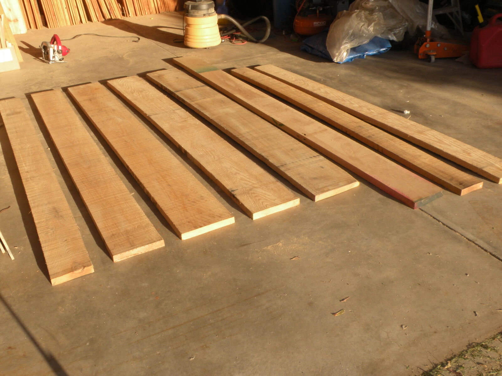 RED OAK LUMBER LOT KD / FAS / FIF / RED OAK 7 BOARDS 8 FT LONG 1 BOARD 10 FT LONG
