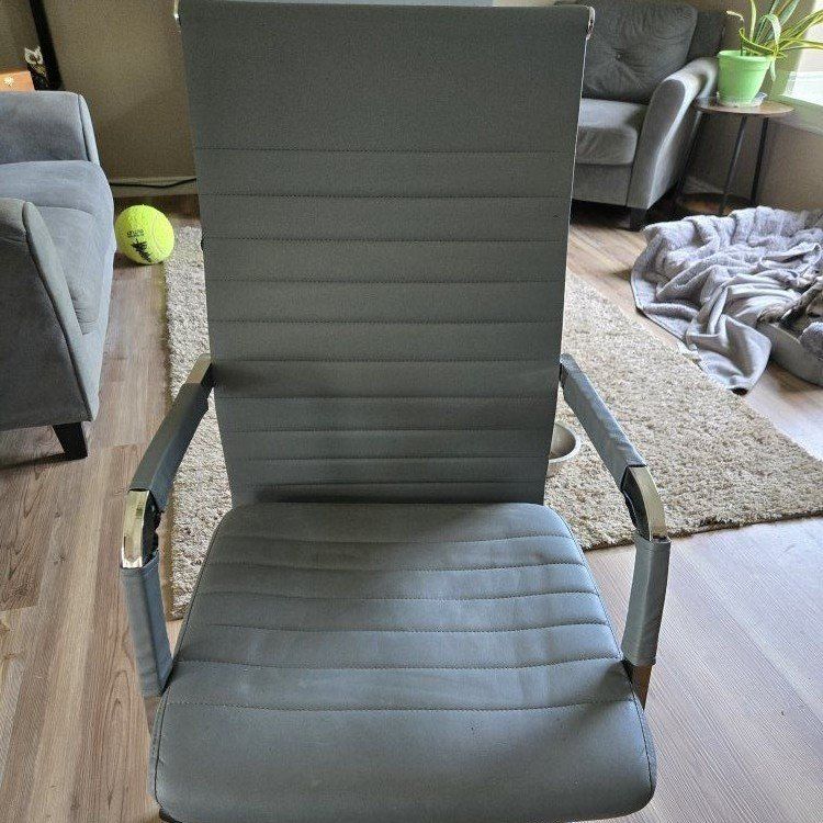 Office rolling chair