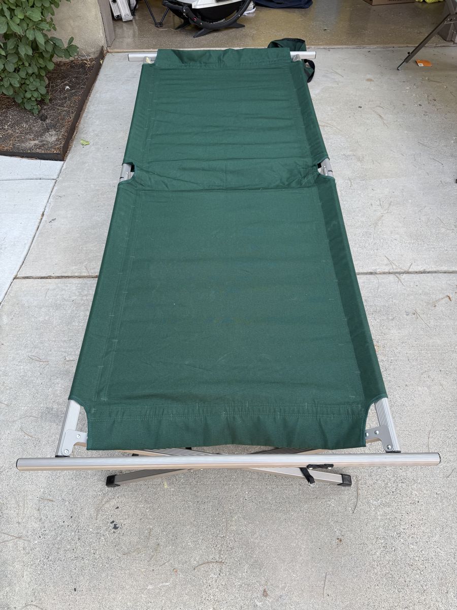 Heavy Duty Folding Camping Cot with Aluminum Frame - Green Fabric