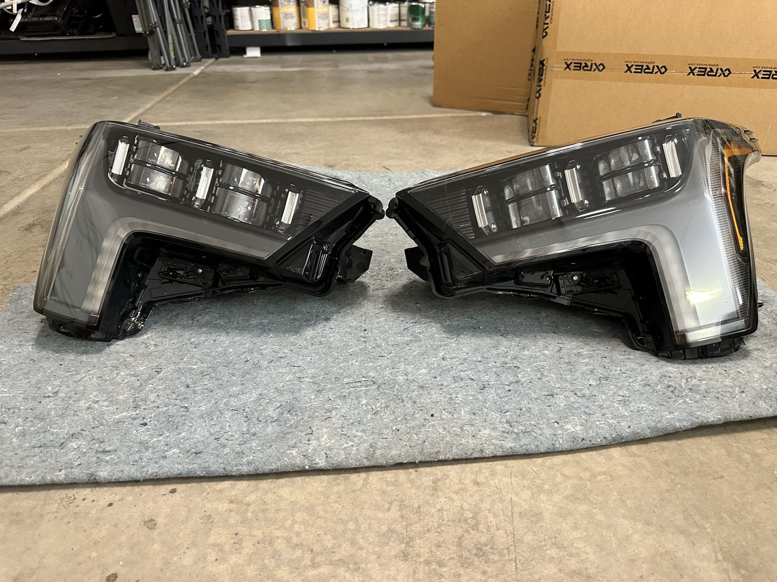 22-25 TOYOTA TUNDRA TRD Pro FULL LED HEADLIGHTS LEFT/RIGHT W/AUTO LEVEL OEM