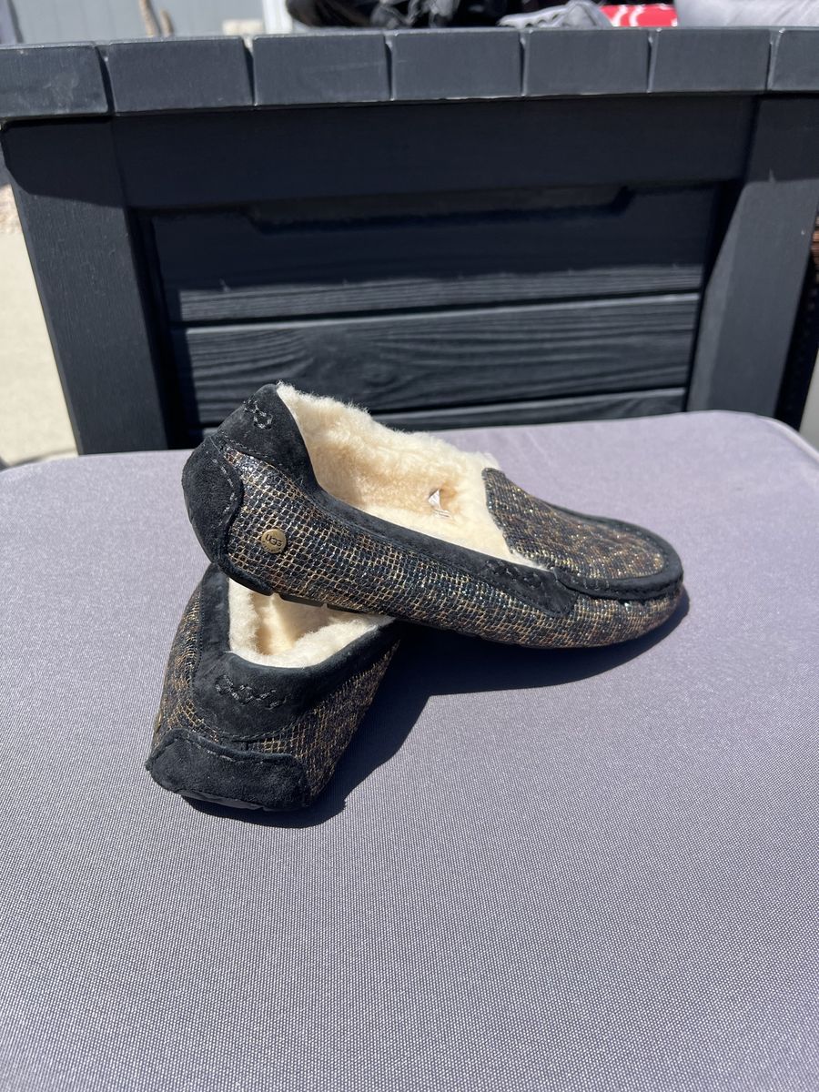 🥿 UGG Ansley Slippers (Black/Bronze Shimmer)