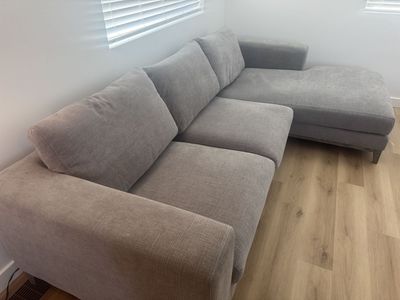 Oliver Couch and Chaise (Cash Only)