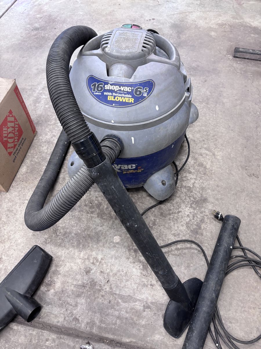 Shop-Vac & Blower 16 Gallon Wet/Dry Vacuum – 6.5 Peak HP