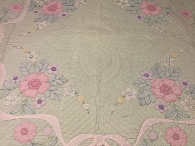 Antique Professional Hand Made Quilt