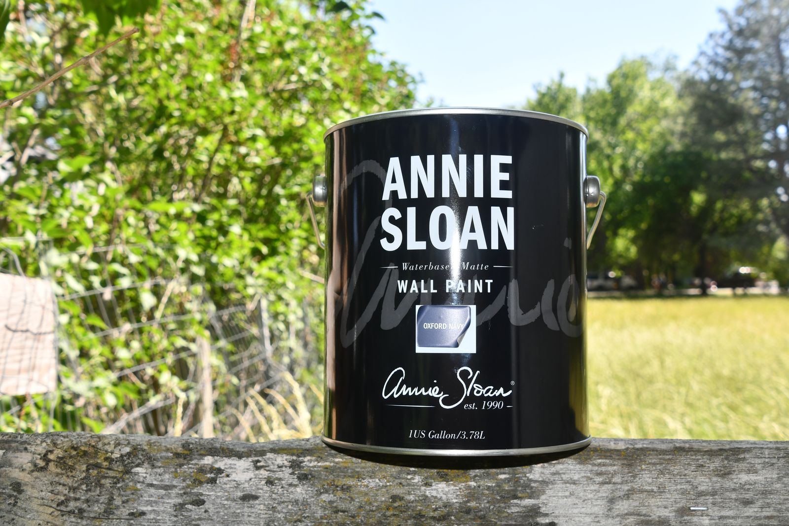 NEW($90) ANNIE SLOAN "OXFORD NAVY" WALL PAINT ~ 1 GALLON ~ MATT FINISH ~ WATER BASED