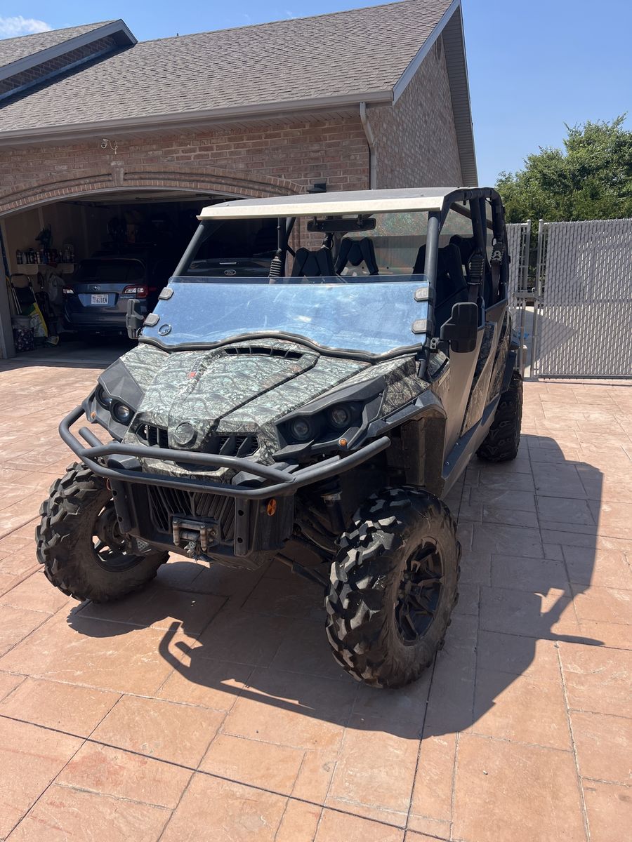 Can-Am Commander MAX XT Camo 4-Seater UTV Side-by-Side