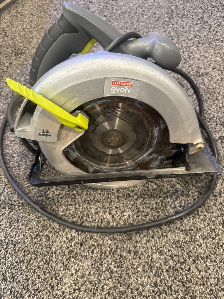 Craftsman Evolv 7 1/4 Circular Saw