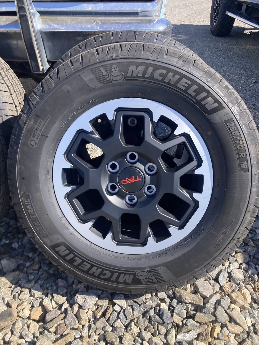 New 2026 4Runner wheels and tires. 265/70R18