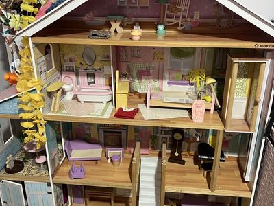 KidKraft Majestic Mansion Dollhouse 34-Piece Accessories Working Elevator 4ft Tall