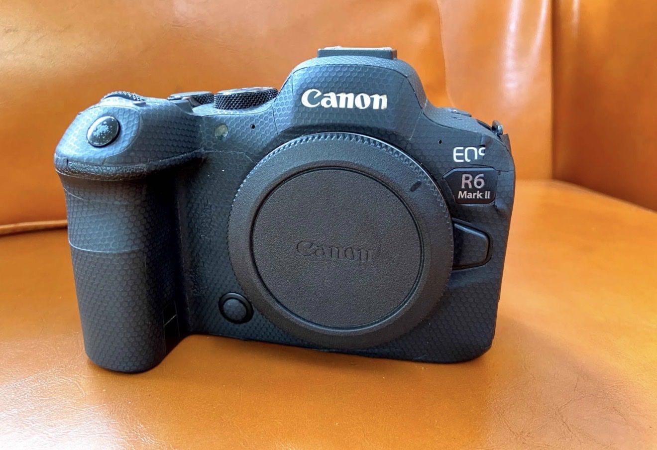 Canon r6 ii 1665$