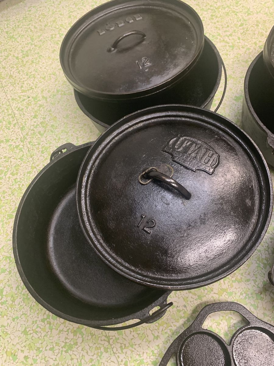 Lodge 12” 6 quart Dutch ovens