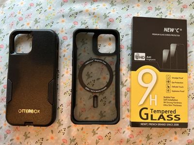 iPhone 12 Phone Case and Screen Protector Bundle