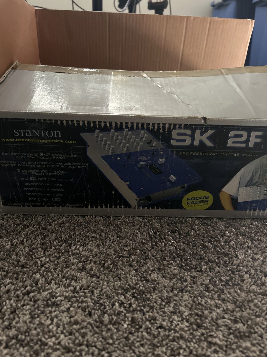Stanton SK 2F Mixer