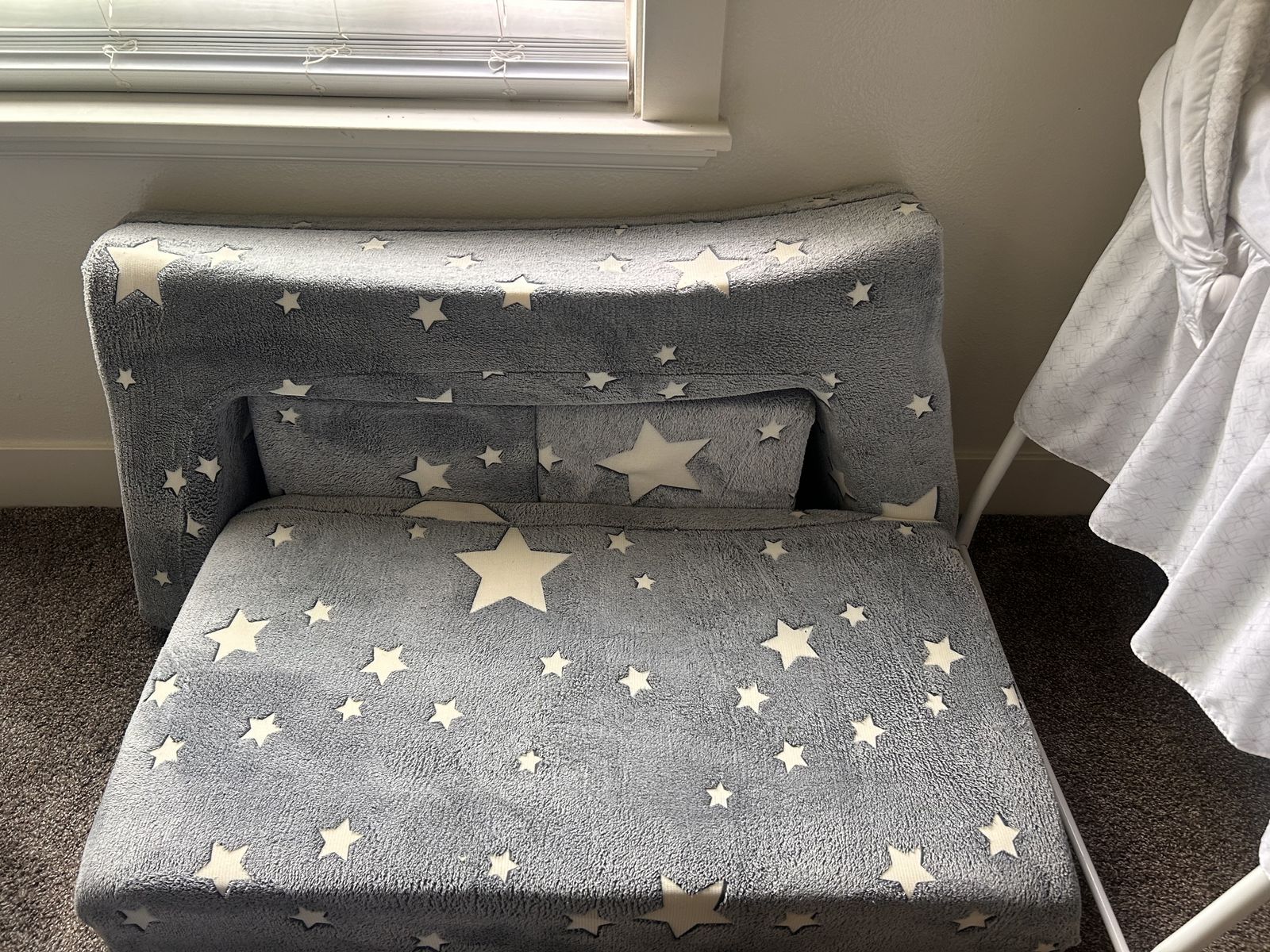 Modular Kids Play Couch Sofa – Glow-in-the-Dark Star Design (Like New!)