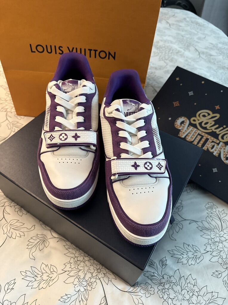 BRAND NEW LOUIS VUITTON SHOES
