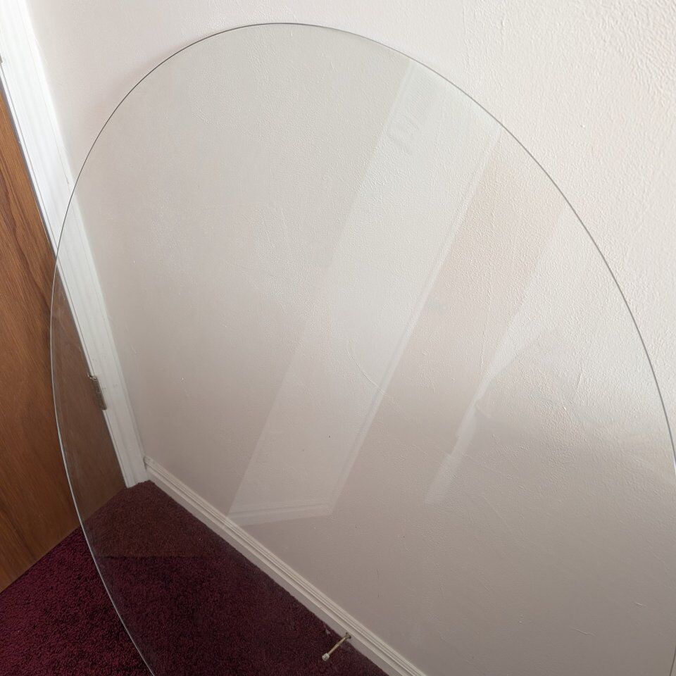 Round glass tabletop