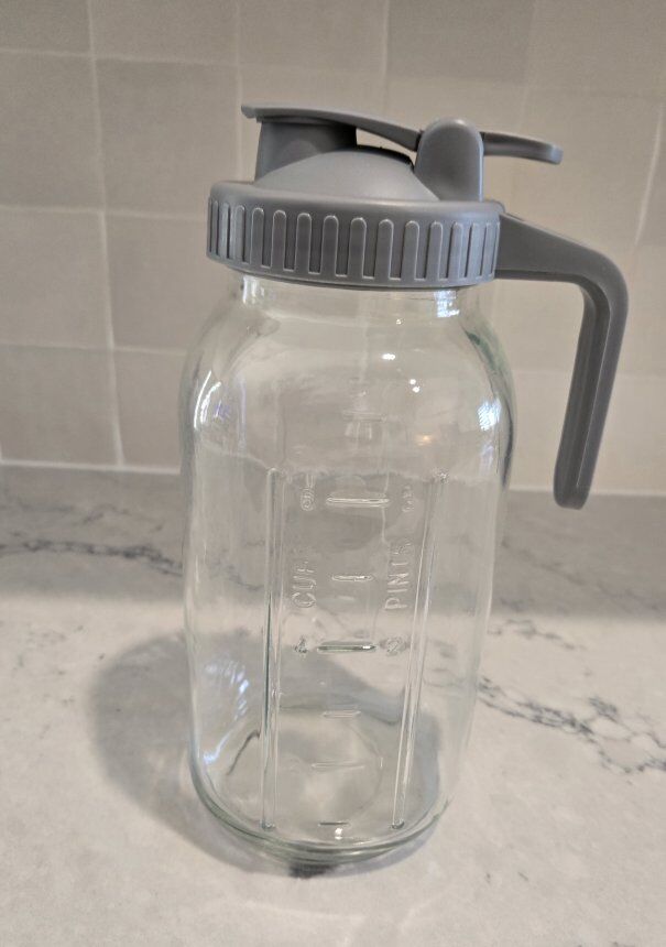 Set of 3 6 Cup Jars with Drink Lid