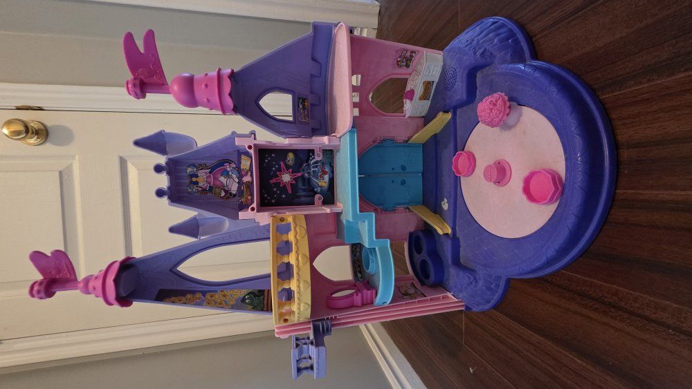 Little People Disney Princess Singing Castle