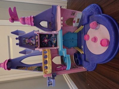 Little People Disney Princess Singing Castle