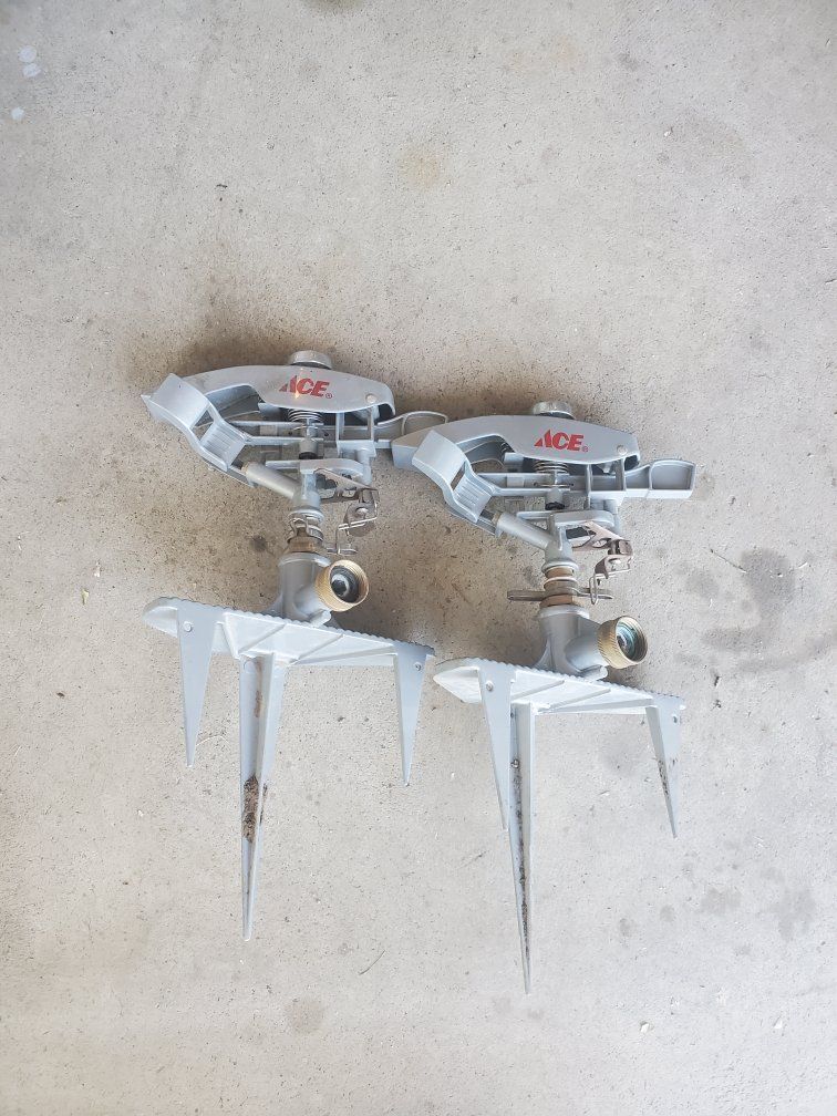 2 Ace Metal Spike Base Impact Sprinkler - Covers 8500 sq ft, Heavy Duty
