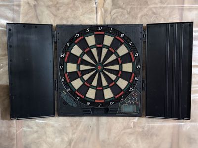 Arachnid SDB4000 Electronic Dartboard Cabinet with LCD Score Display
