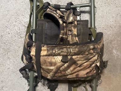 2-Portable Hunting Tree Seat / Pack Frame Backpack