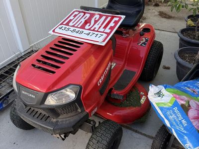 CRAFTSMAN T110 Riding Lawn Mower