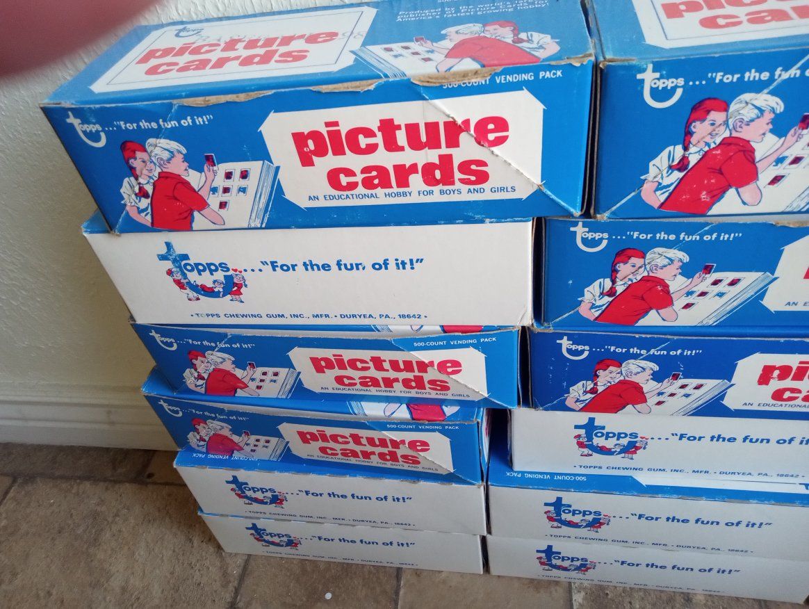 Topps 1989 Baseball Picture Cards 500 Count Vending Pack open