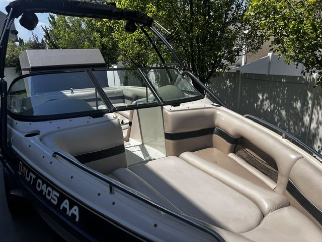 Centurion 23ft 2001 Surf Boat
