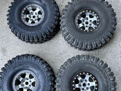 SSD 1.9 Beadlock Wheels With Proline Tires