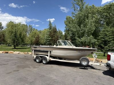 2002 Crestliner Sportfish 2050