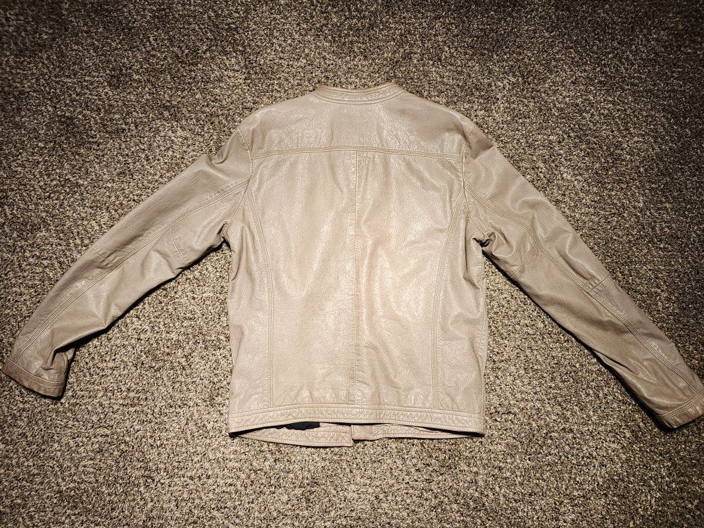 Main image 2