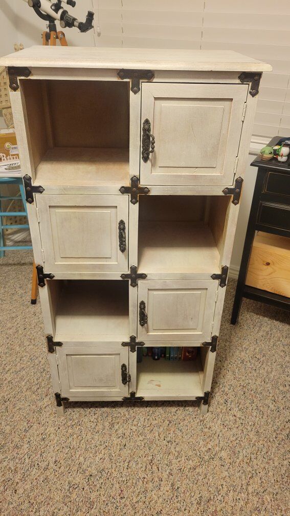 Decorative storage shelf