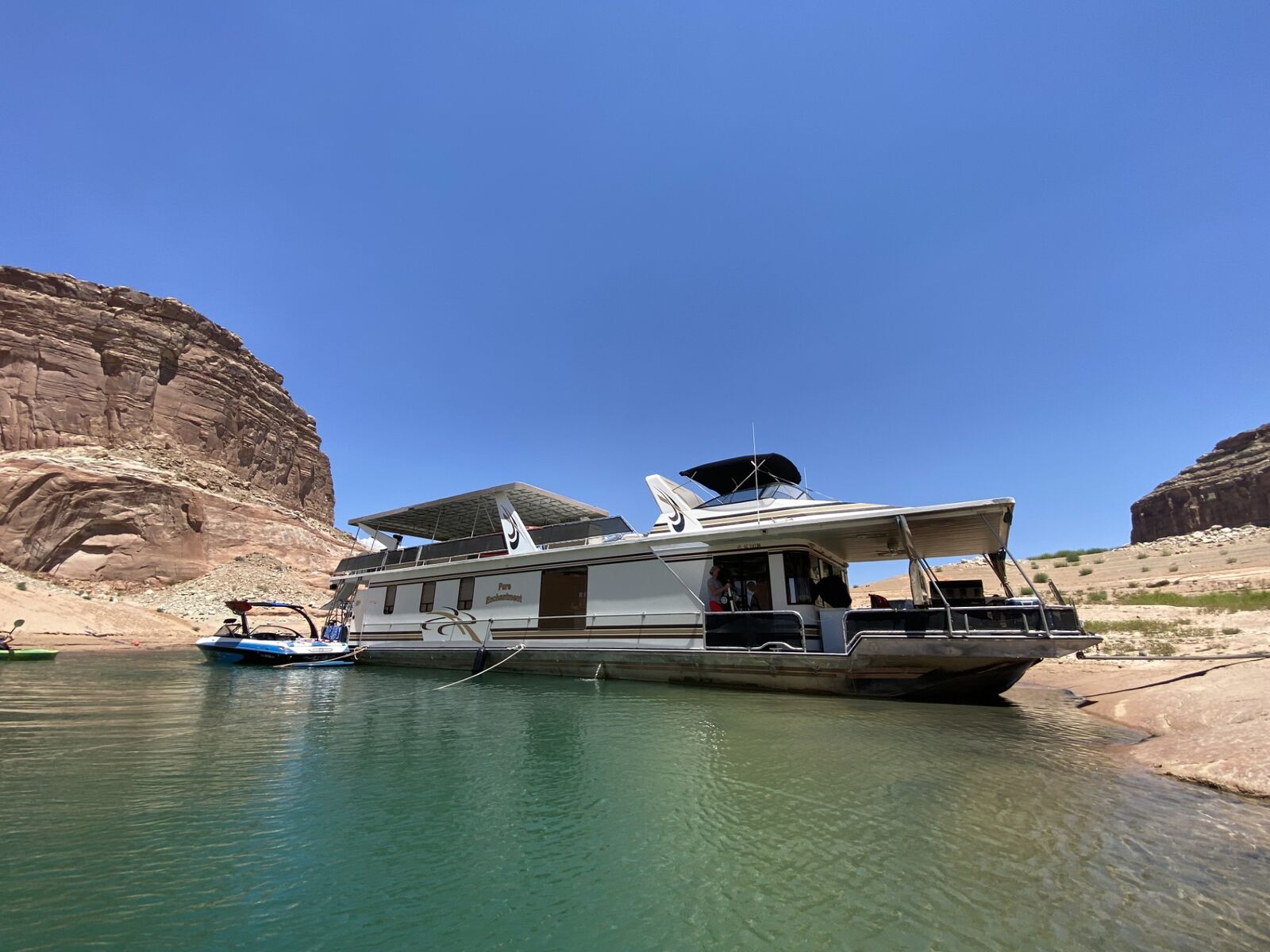 75 Foot Summerset Houseboat "Pure Enchantment" at Antelope point