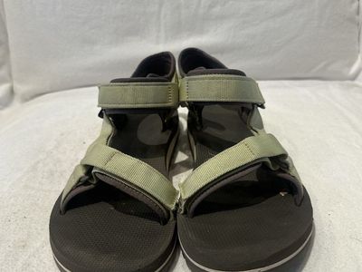 Teva women’s size 10 light green sports sandals