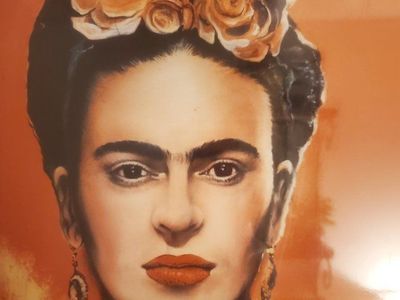 LG Framed Frida Kahlo Portrait Wall Art - Vibrant Floral Design