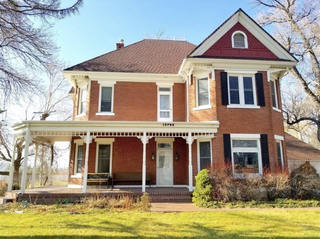 Looking For Roommates!