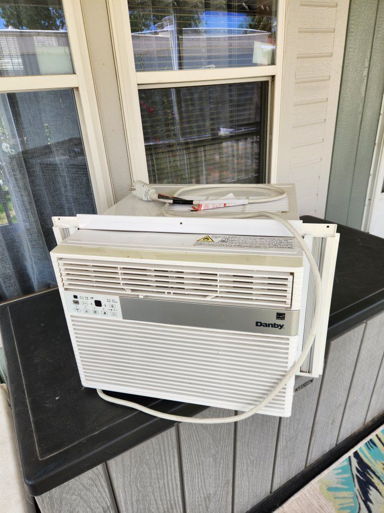 In window Air Conditioner