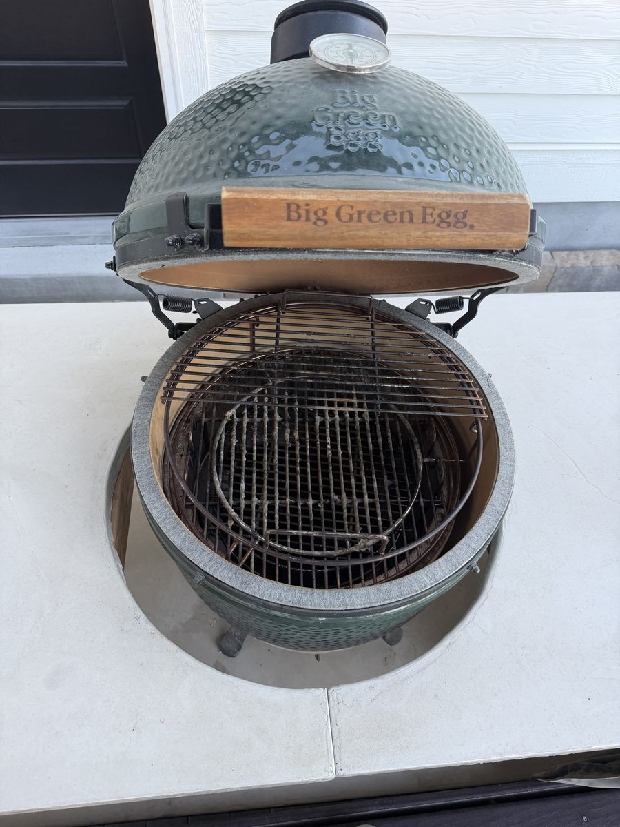 Big Green Egg  (Large) and Precast Kitchen